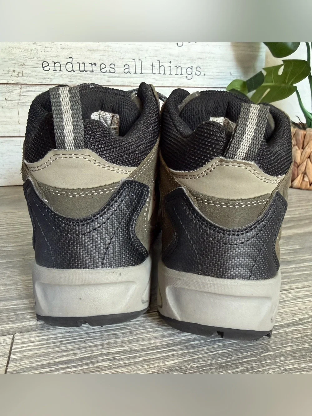 Denali Kids Olive Green and Black Hiking Boots